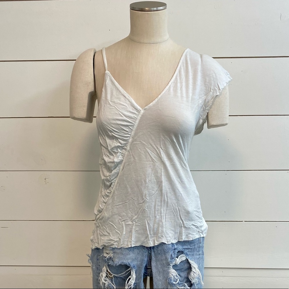Side detail top